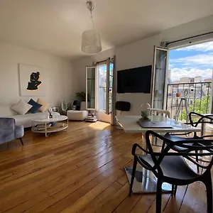 Appartement Lumineux, Parc Monceau, Champs Elysées, Sacré Coeur, Paris