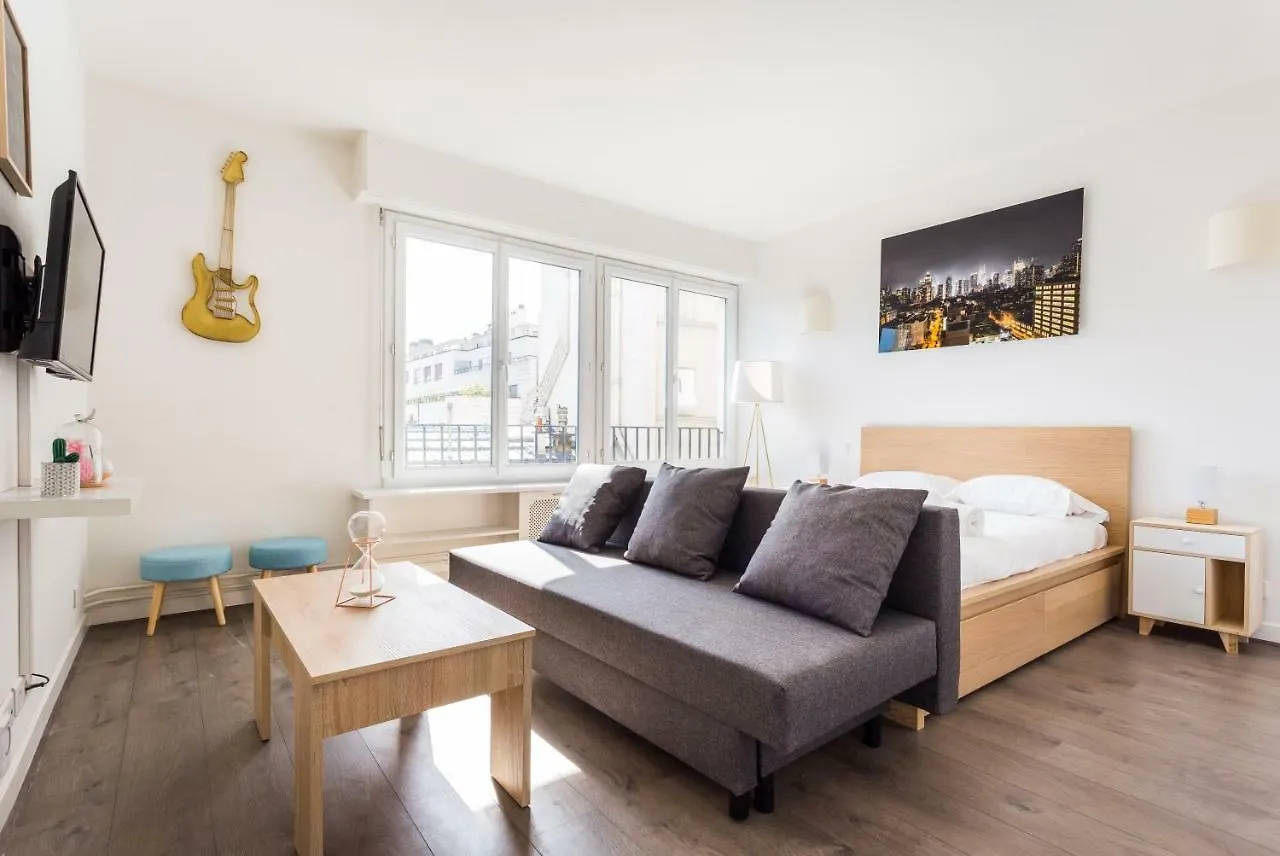 Appartamento CMG Trocadéro/ Passy Parigi